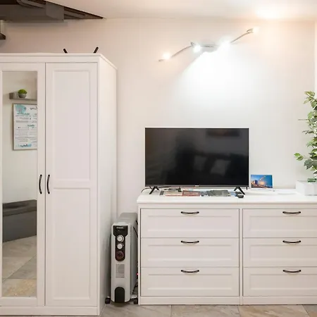 Le Mura Station Modern House - Parcheggio & Wi-fi Gratis Φεράρα