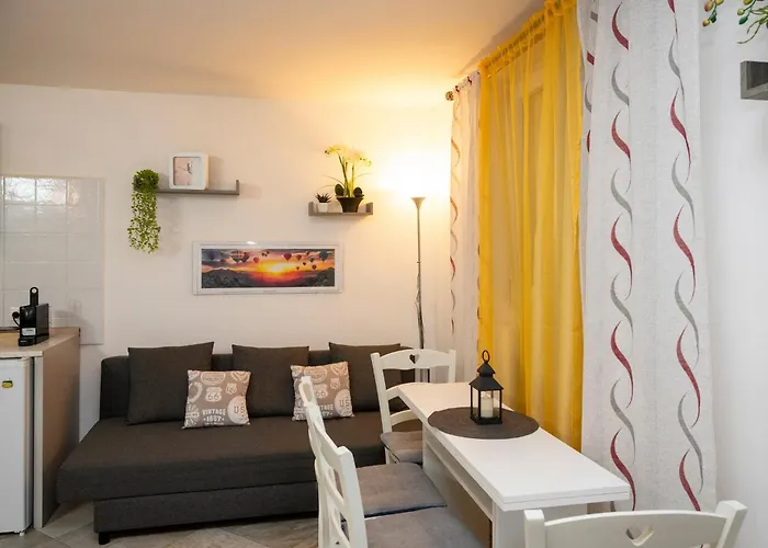 Le Mura Station Modern House - Parcheggio & Wi-fi Gratis Σπίτι διακοπών Φεράρα