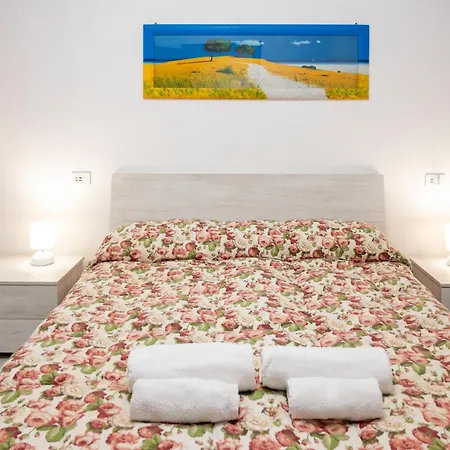 Le Mura Station Modern House - Parcheggio & Wi-fi Gratis * Φεράρα